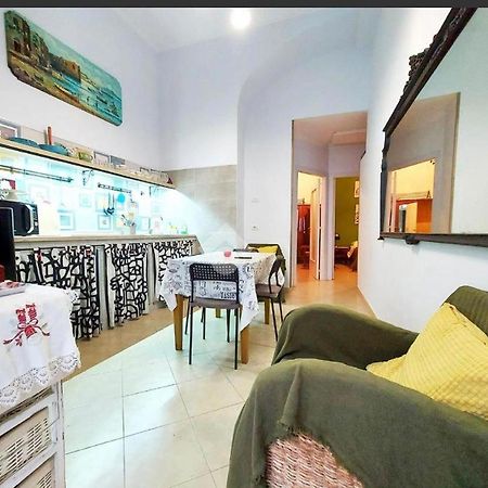 Metropolitan Basso Villa Napoli Bagian luar foto