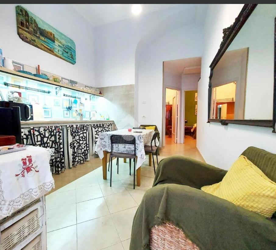 Metropolitan Basso Villa Napoli Bagian luar foto