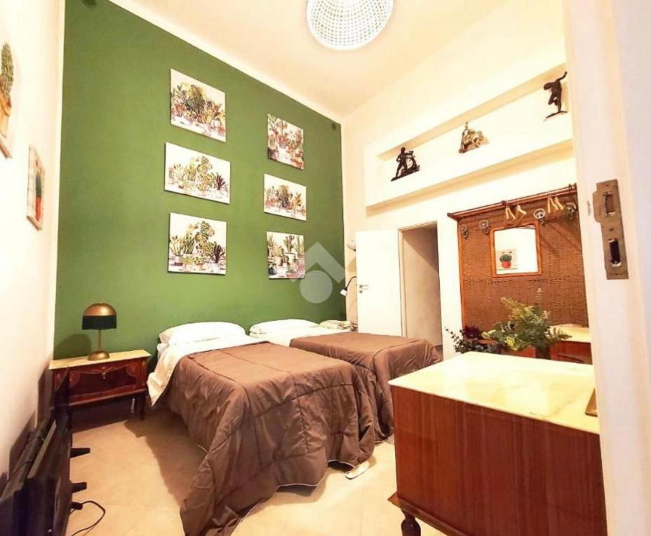 Metropolitan Basso Villa Napoli Bagian luar foto